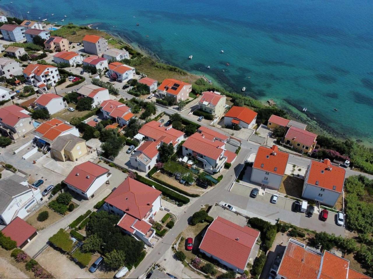 Apartments Anastazija Pag Town Bagian luar foto